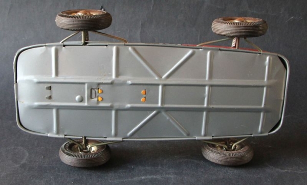 Joustra Racingcar 1960 Tinmodel with frictiondrive (2241)
